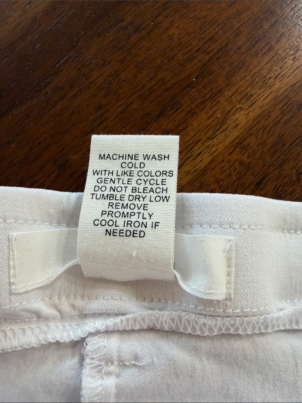 89+ Madison White Bermuda Shorts - Picture 7 of 7